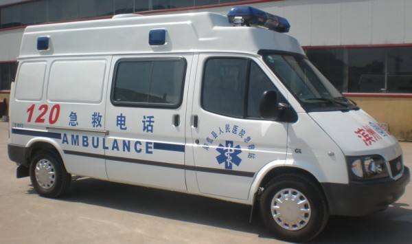 患者在等待救护车出租时需要注意什么？